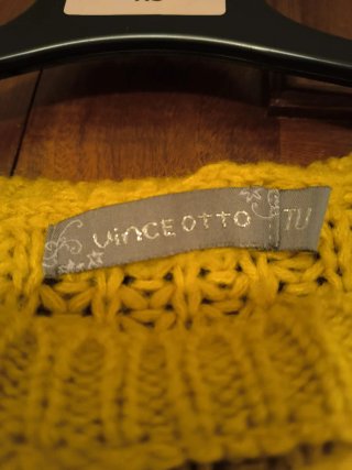 Vestido amarillo invierno con parches