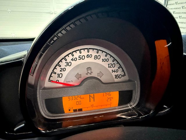 SMART FORTWO AUTOMÁTICO · 93.000 KM