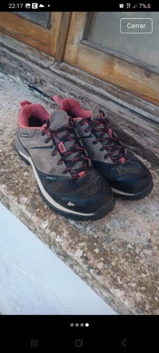Zapatillas trekking mujer grises y rosas