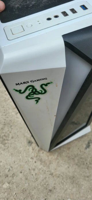 Caja PC Mars Gaming + Refrigeración Líquida