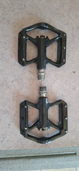 Coppia Pedali MTB Carbonio Leggerissimi