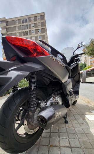 Yamaha XMAX 250 Maxi Scooter