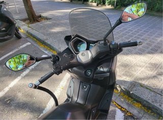 Yamaha XMAX 250 Maxi Scooter