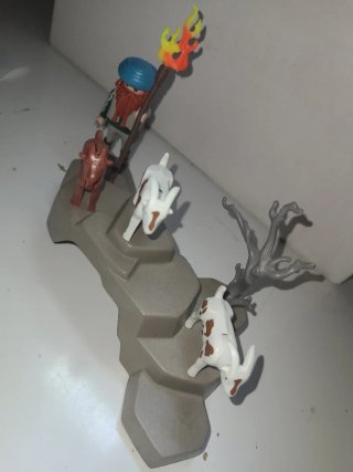 Lote 98. Puente Playmobil