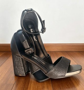 Sandalias negras tacón glitter
