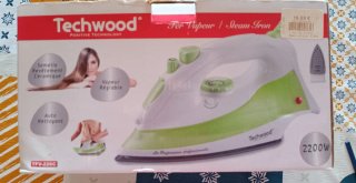 Plancha de vapor Techwood 2200W