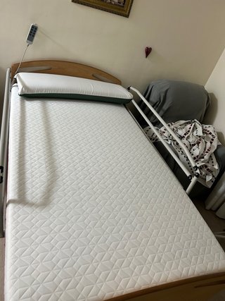 Cama Articulada Eléctrica con Carro Elevador