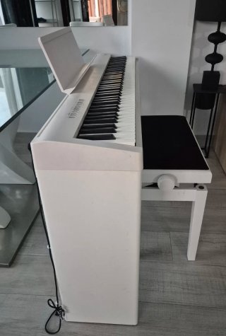 Roland FP-30X WH Piano Digital