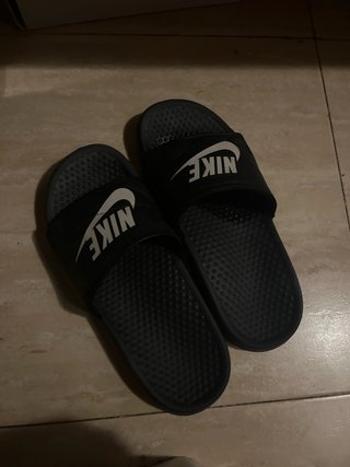 Chanclas Nike Negras