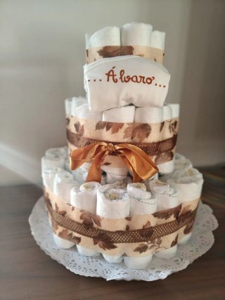 Tarta de pañales Mickey Mouse personalizada
