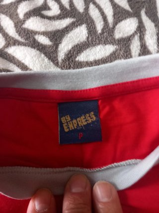 Camiseta Vintage By Express Roja