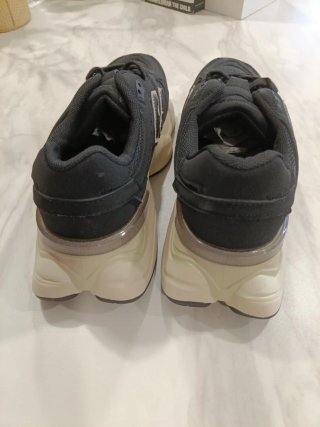Zapatillas Urbanas Chunky Negro/Oro