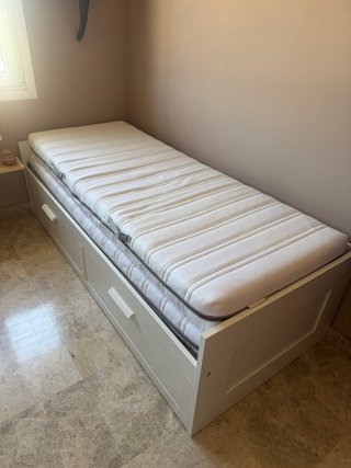 Cama individual doble Ikea Brimnes
