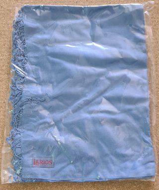 Fular pañuelo Larios azul con flecos promocional