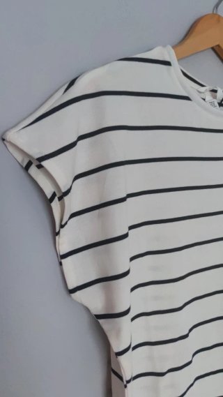 Camiseta oversize rayas blanco y negro