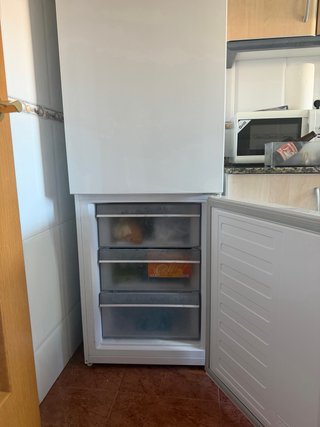 Nevera Grundig