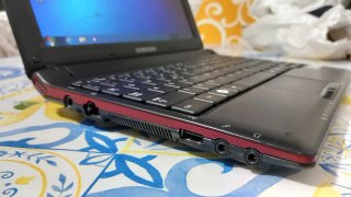 Samsung N145 Plus Netbook