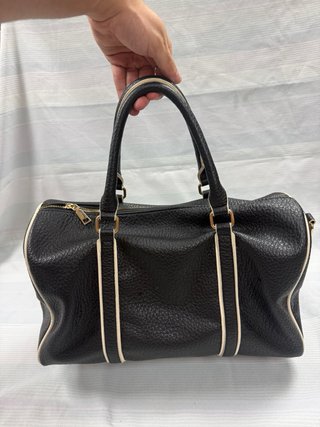 Bolso baúl negro con vivos blanco/crema