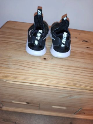 Zapatillas Nike Negras y Blancas