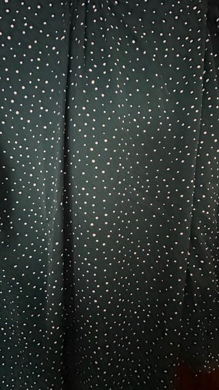 Camisa verde de lunares