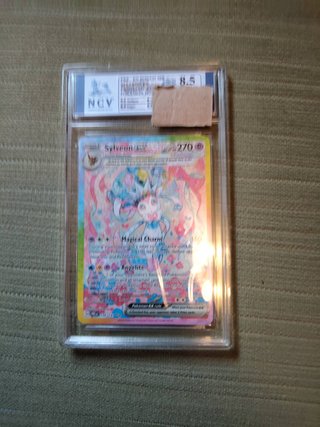 Sylveon ex PRE 156 Carta Pokémon Graduada NCV 8.5