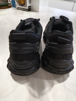 Zapatillas seguridad puntera protección negras