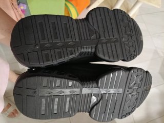 Zapatillas seguridad puntera protección negras
