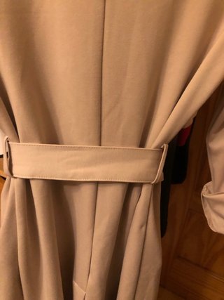 Vestido tipo abrigo beige