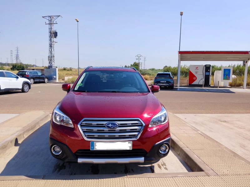 Subaru Outback 2018 - foto 1