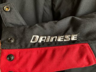 Chaqueta y pantalón Dainese mujer