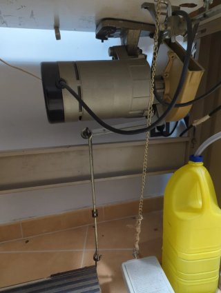 Máquina de coser Adler triple arrastre