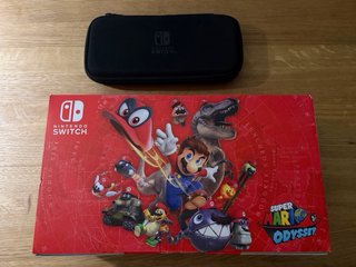 Nintendo Switch Edición Super Mario Odyssey Roja