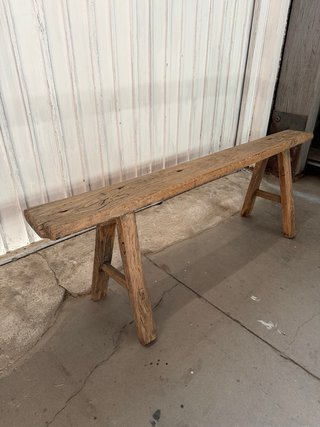 Banco antiguo de madera