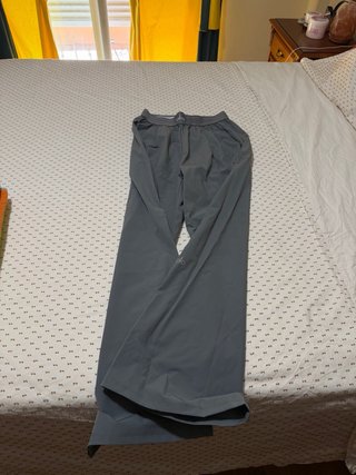 Pantalón Alo Yoga Gris Nuevo con Etiquetas