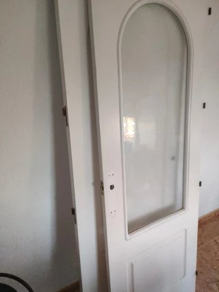 9 Puertas blancas macizas