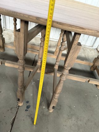 Mesa comedor ovalada de madera maciza nueva