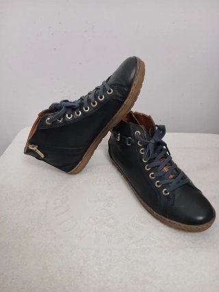 Botines Pikolinos Mujer Azul Marino y Dorado.