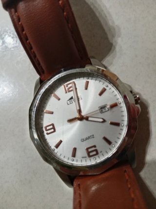 Reloj Lotus de Cuarzo Marrón