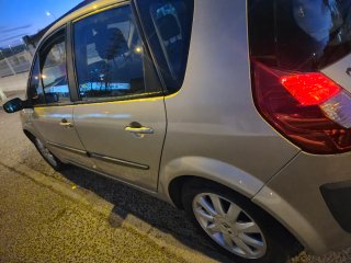 Coche Renault Scenic 2008