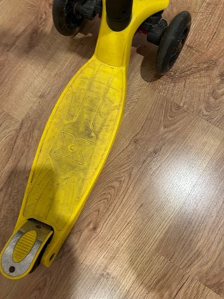 Patinete Scooter ruedas luces LED
