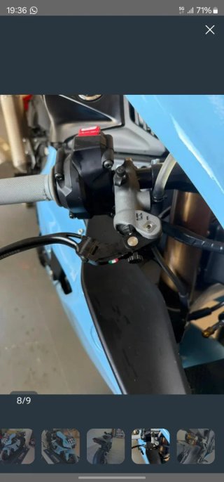 Yamaha R1 Circuito 2025-2026