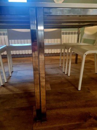 Mesa y Sillas Comedor