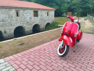 Vespa Iris 200