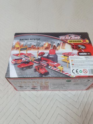 Set de Coches de Carreras Six-Six-Zero