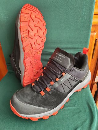 Zapatillas Quechua MH500 WTP Impermeables TALLA 45
