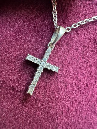 Cadena Oro Blanco con Cruz Brillantes