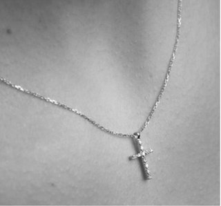 Cadena Oro Blanco con Cruz Brillantes