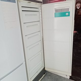 Congelador grande y bueno