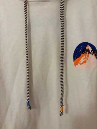 Sudadera beigecon estampado de montaña Marca Pulpo