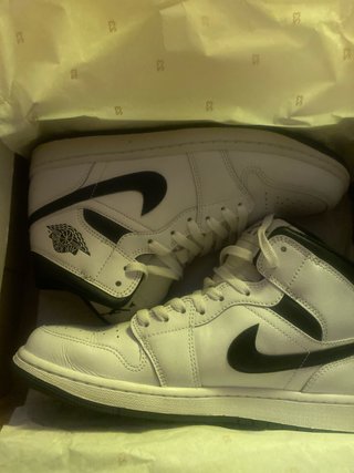 Jordan Air 1 Mid Zapatillas Blancas y Negras